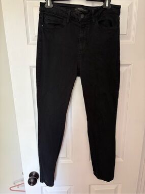 Black Guess Skinny Jeans